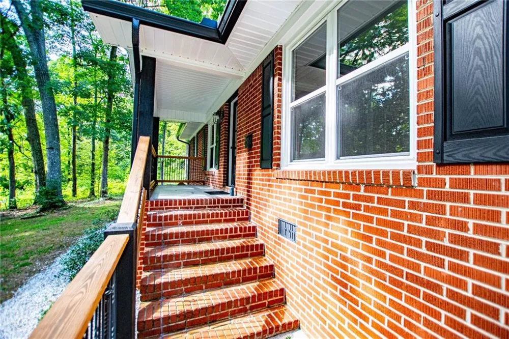 41 Reynolds Street Bremen, GA 30110