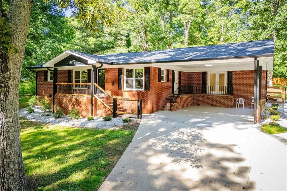 41 Reynolds Street Bremen, GA 30110