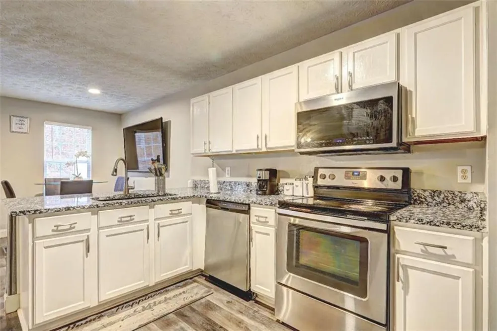 7706 Bernardo Drive Riverdale, GA 30296