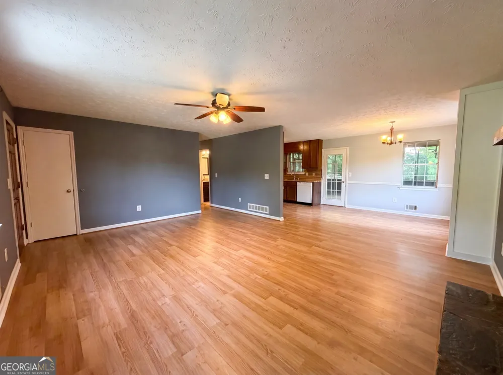 76 Lost Meadows DR Dallas, GA 30157