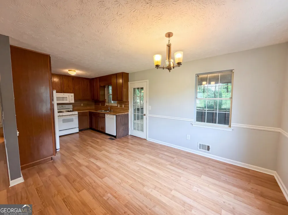 76 Lost Meadows DR Dallas, GA 30157