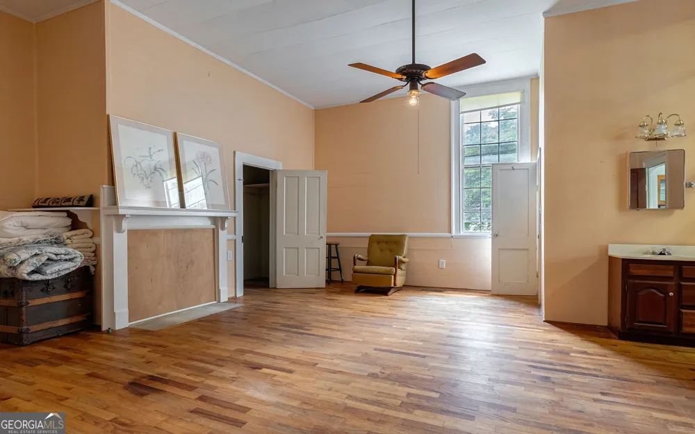 99 W Main ST Gibson, GA 30810