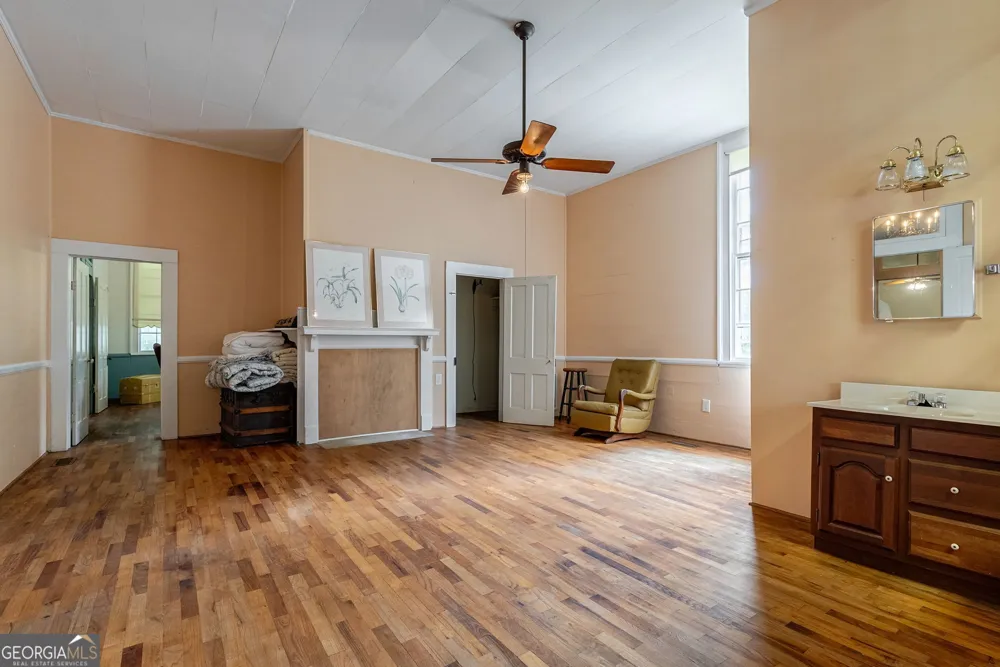 99 W Main ST Gibson, GA 30810