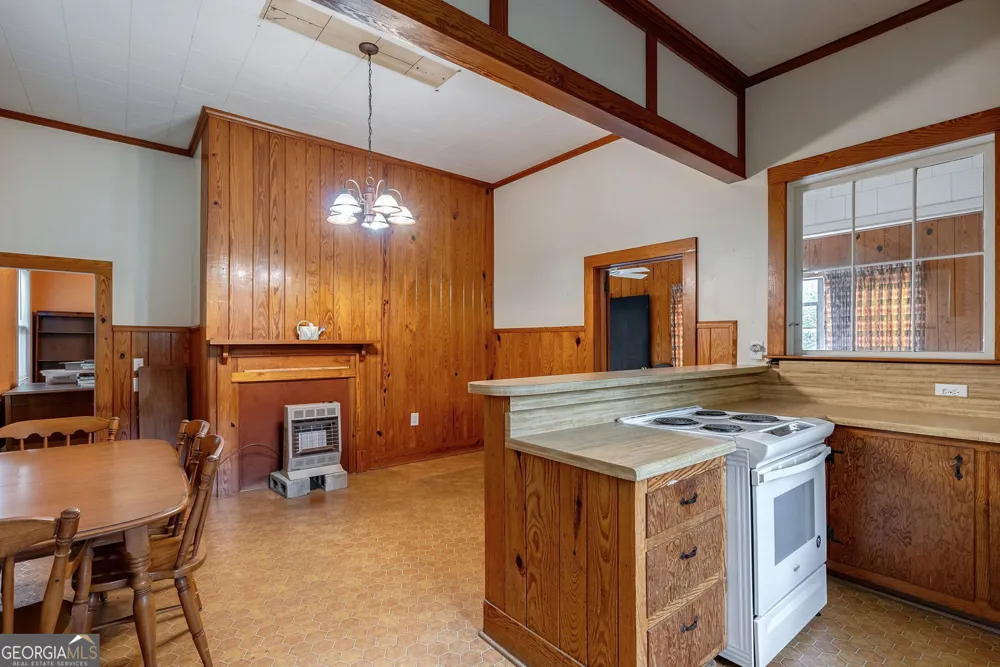 99 W Main ST Gibson, GA 30810