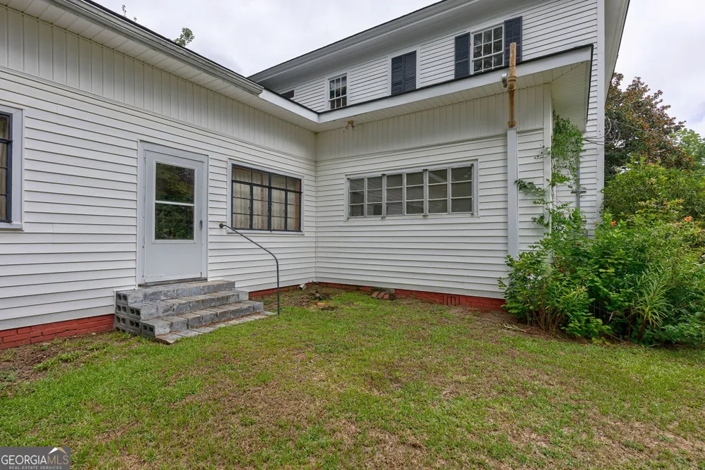 99 W Main ST Gibson, GA 30810