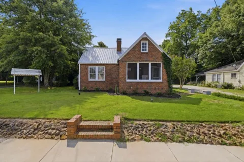 274 S Cherokee Road