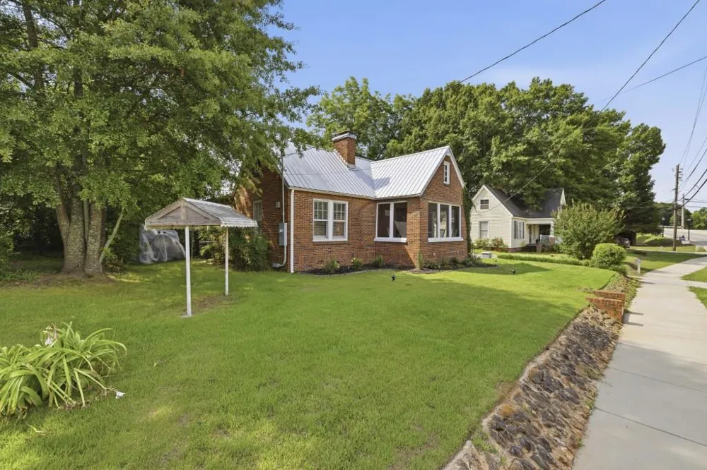 274 S Cherokee Road Social Circle, GA 30025