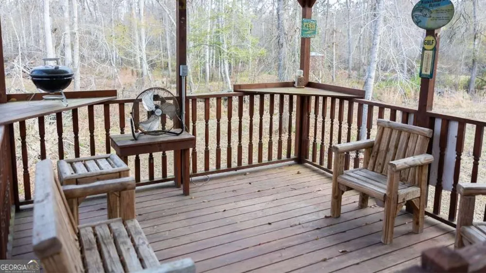 5230 Coleman Bridge SPUR Cobbtown, GA 30420