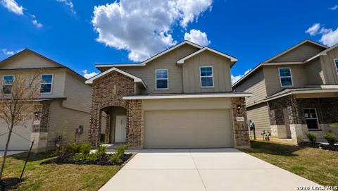 5229 Totem Bluff