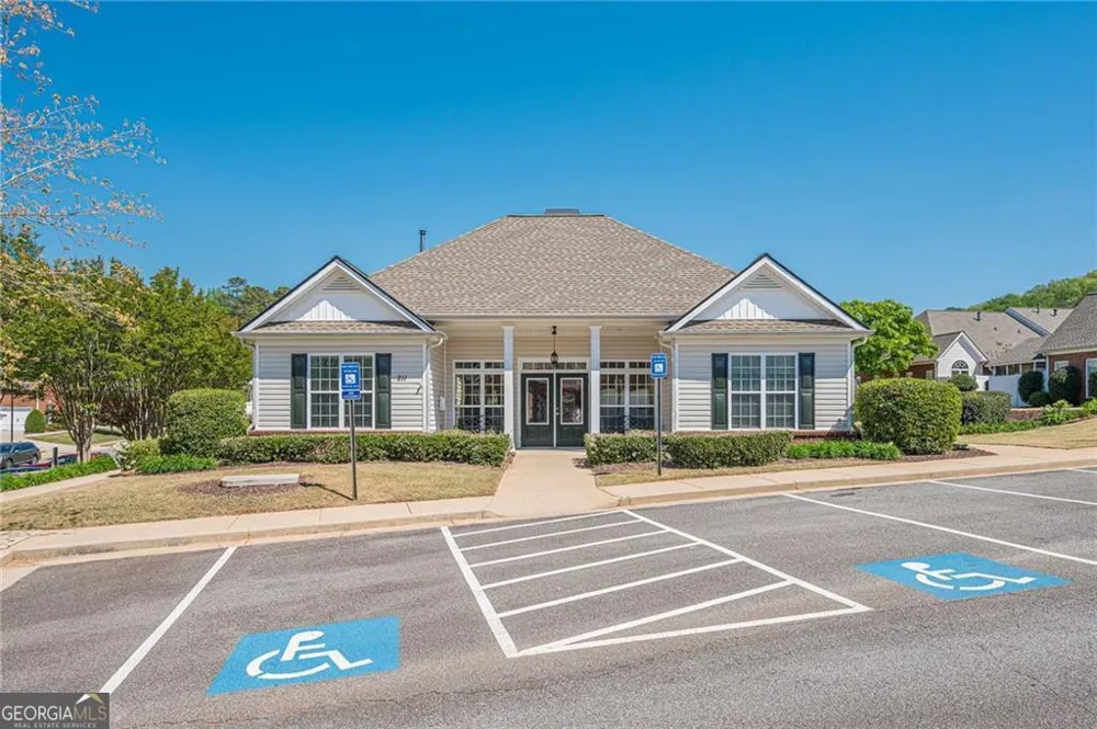 300 Lauren LN Woodstock, GA 30188