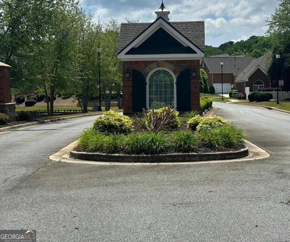 300 Lauren LN Woodstock, GA 30188
