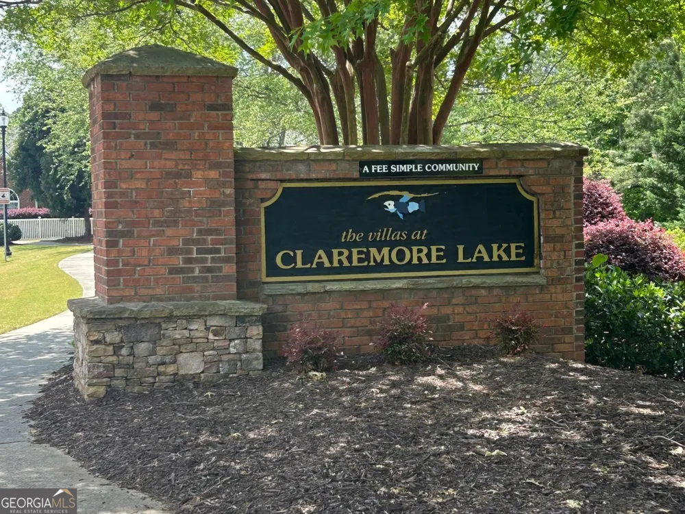 300 Lauren LN Woodstock, GA 30188