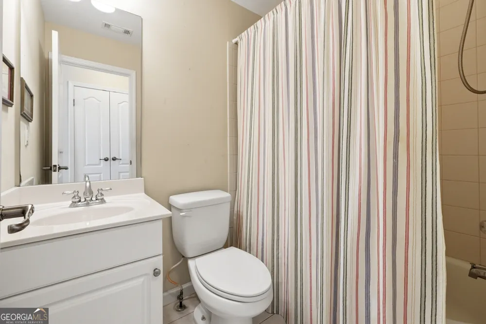 300 Lauren LN Woodstock, GA 30188