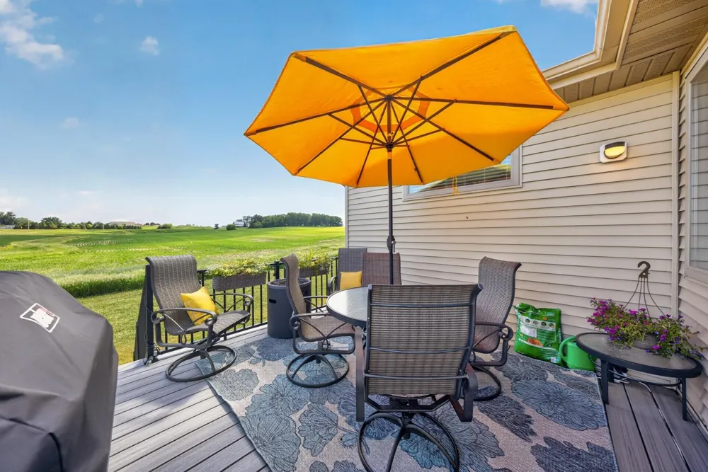 692 Shardlow Place NE Byron, MN 55920