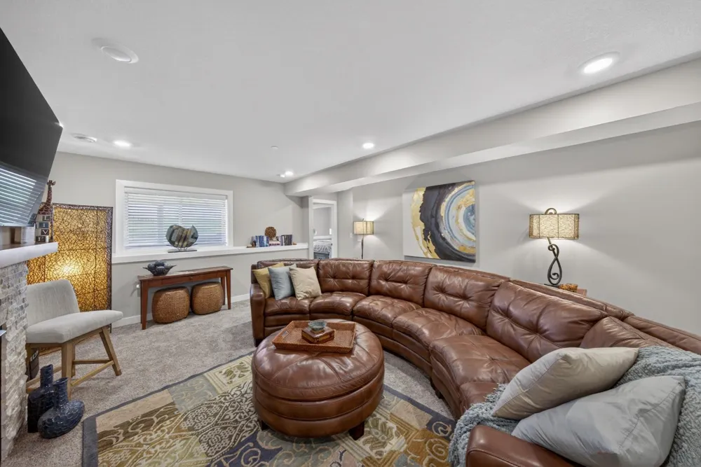 692 Shardlow Place NE Byron, MN 55920