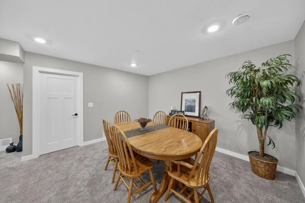 692 Shardlow Place NE Byron, MN 55920