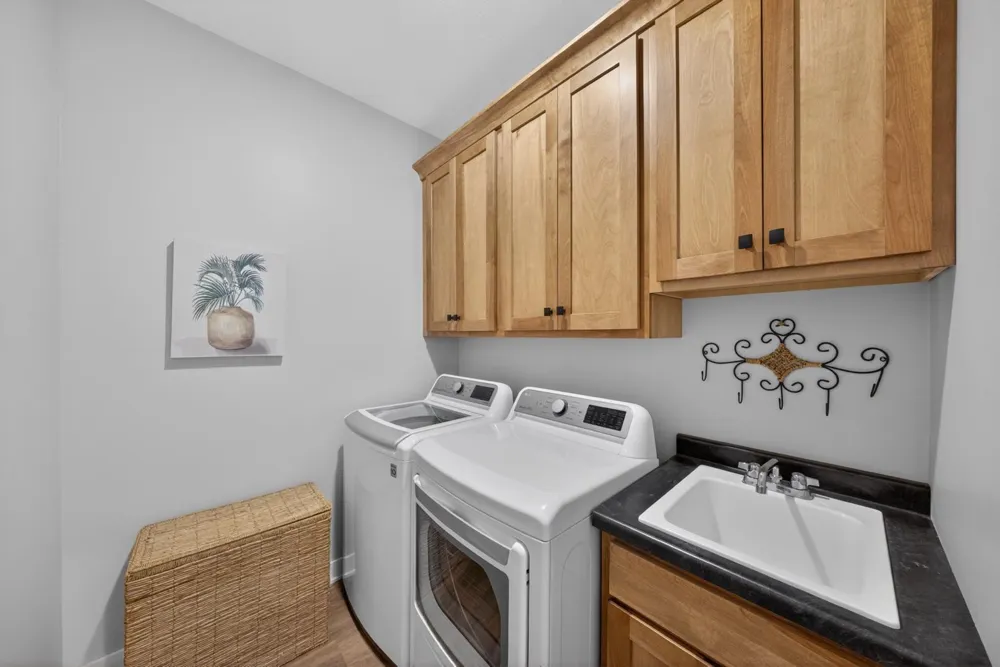 692 Shardlow Place NE Byron, MN 55920
