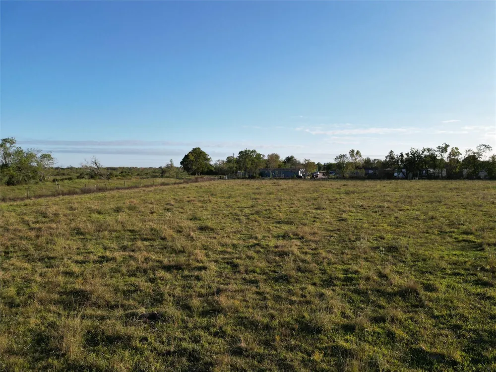 County Rd 220 Angleton, TX 77515