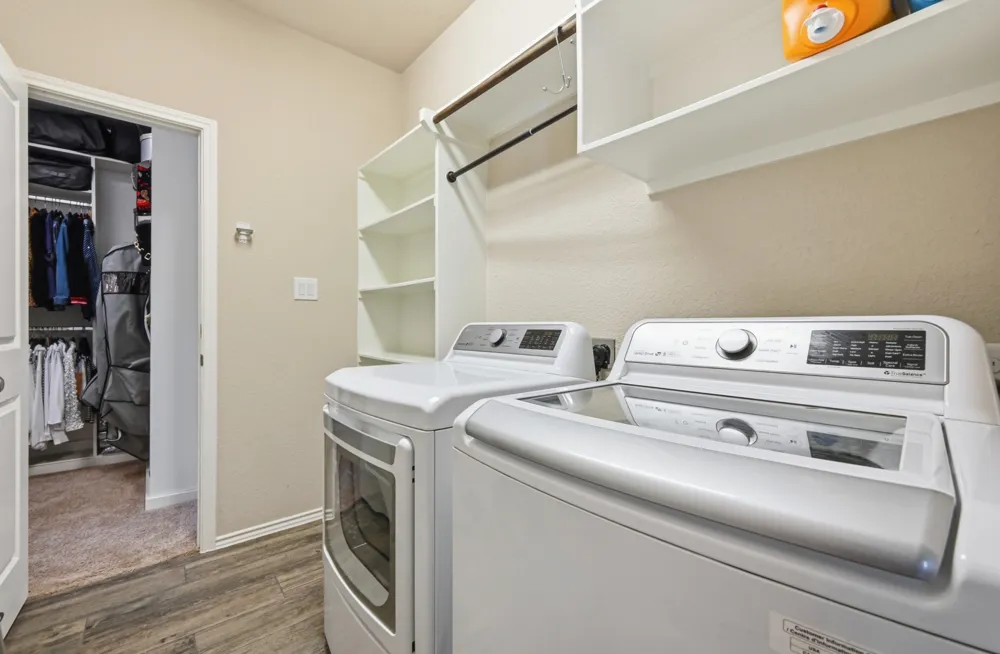 373 LACEY OAK LOOP San Marcos, TX 78666