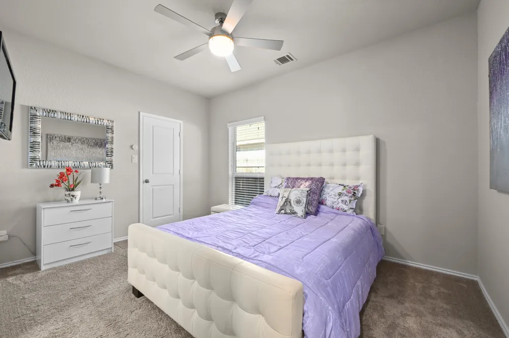 373 LACEY OAK LOOP San Marcos, TX 78666