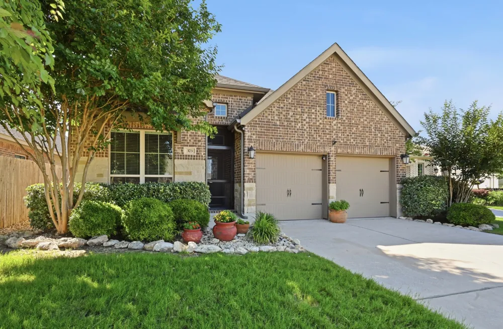 373 LACEY OAK LOOP San Marcos, TX 78666