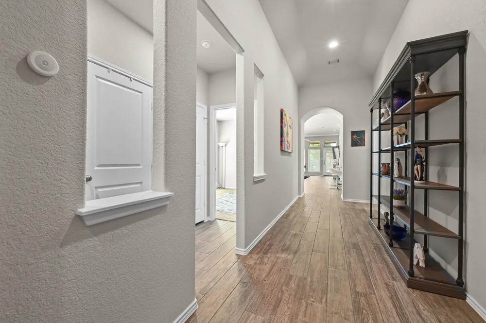373 LACEY OAK LOOP San Marcos, TX 78666