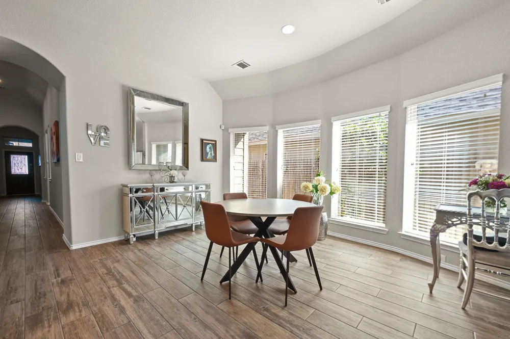 373 LACEY OAK LOOP San Marcos, TX 78666