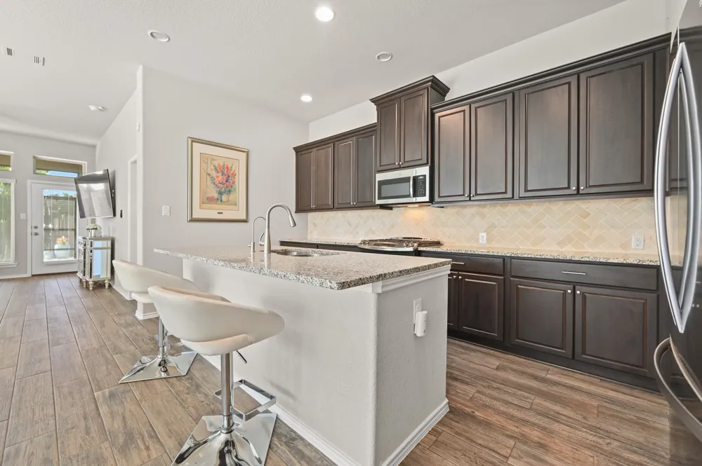 373 LACEY OAK LOOP San Marcos, TX 78666