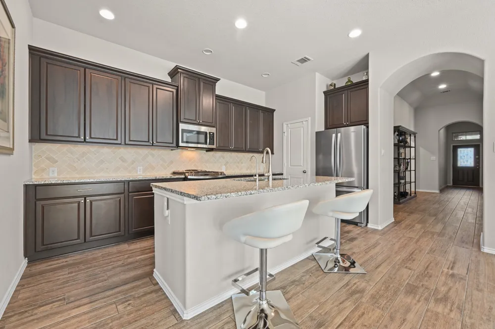 373 LACEY OAK LOOP San Marcos, TX 78666