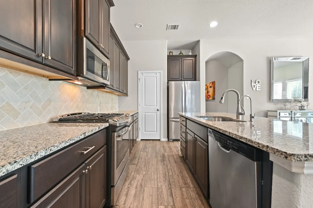 373 LACEY OAK LOOP San Marcos, TX 78666