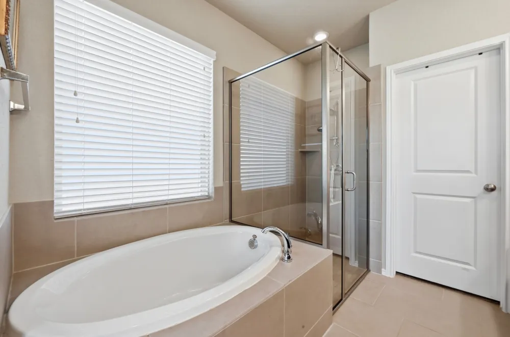 373 LACEY OAK LOOP San Marcos, TX 78666