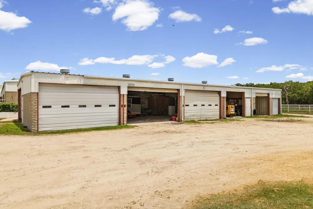 4509 Diamond D Road Lone Oak, TX 75453
