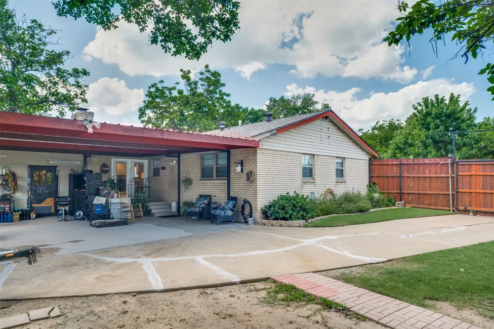 510 Northside Avenue Lewisville, TX 75057