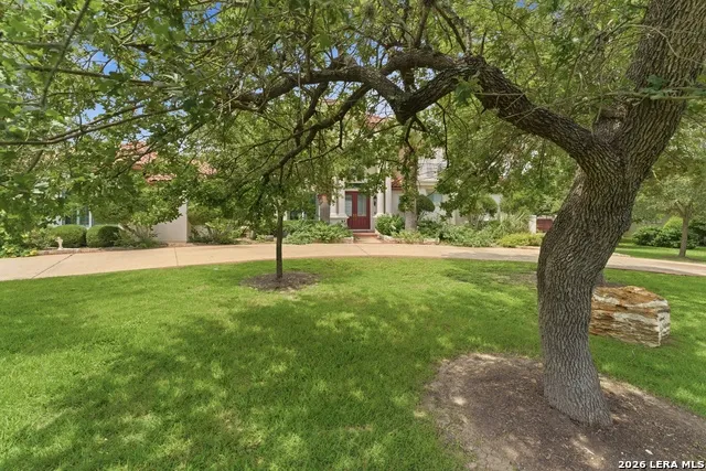 211 Geddington Shavano Park, TX 78249