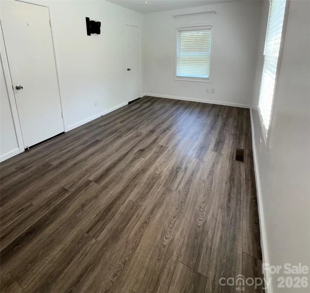 84 E Hunt Drive Nebo, NC 28761