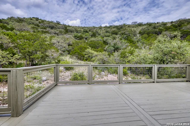 574 Saddle Mountain Rd. Leakey, TX 78873