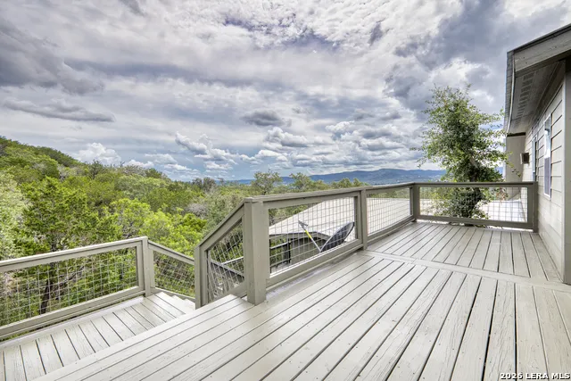 574 Saddle Mountain Rd. Leakey, TX 78873