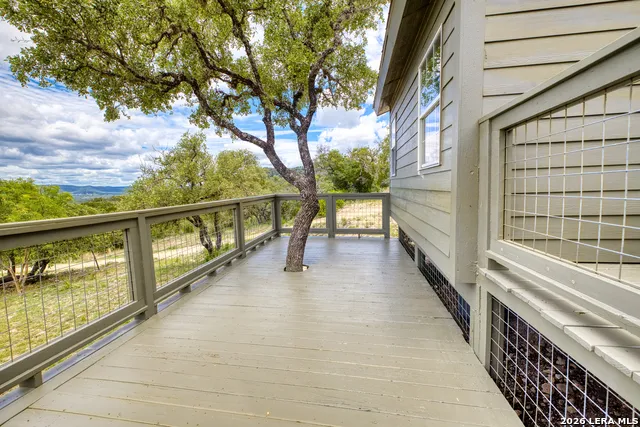 574 Saddle Mountain Rd. Leakey, TX 78873