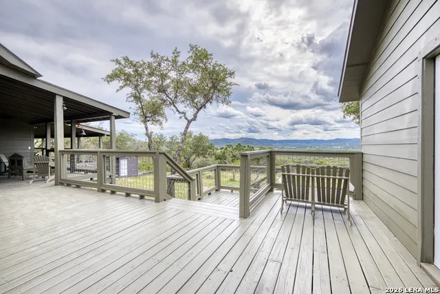 574 Saddle Mountain Rd. Leakey, TX 78873