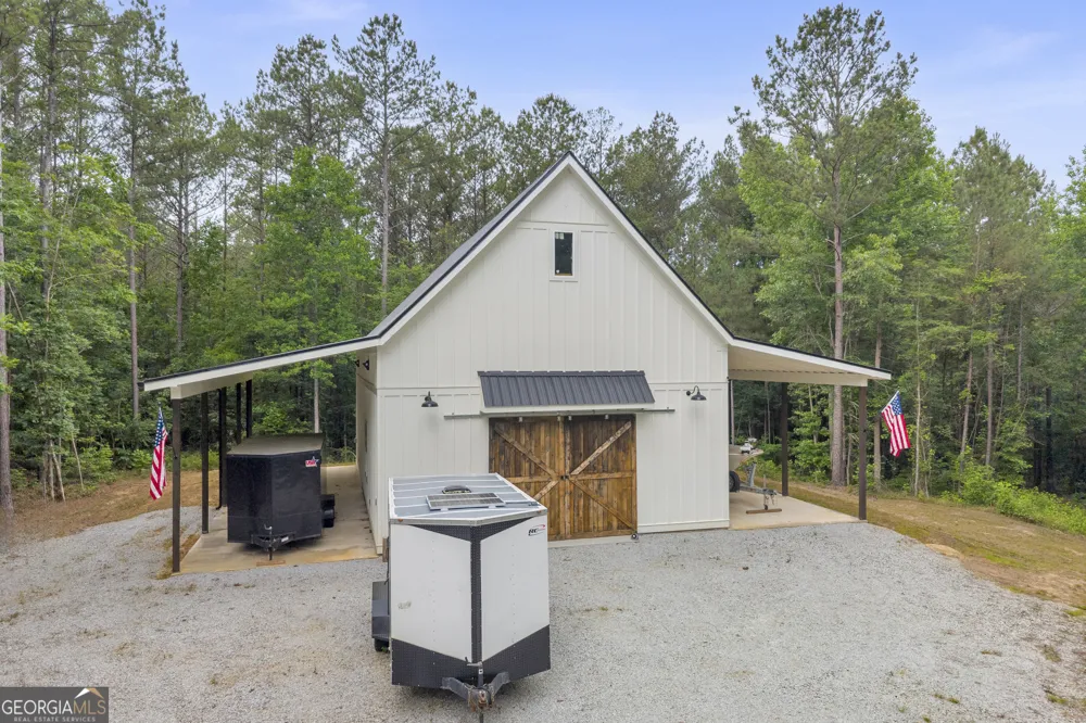 1961 N Hicks Toccoa, GA 30577