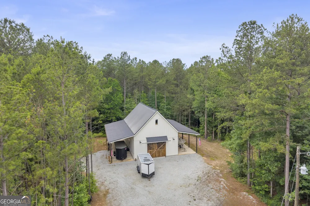 1961 N Hicks Toccoa, GA 30577