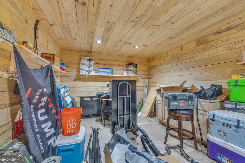1961 N Hicks Toccoa, GA 30577