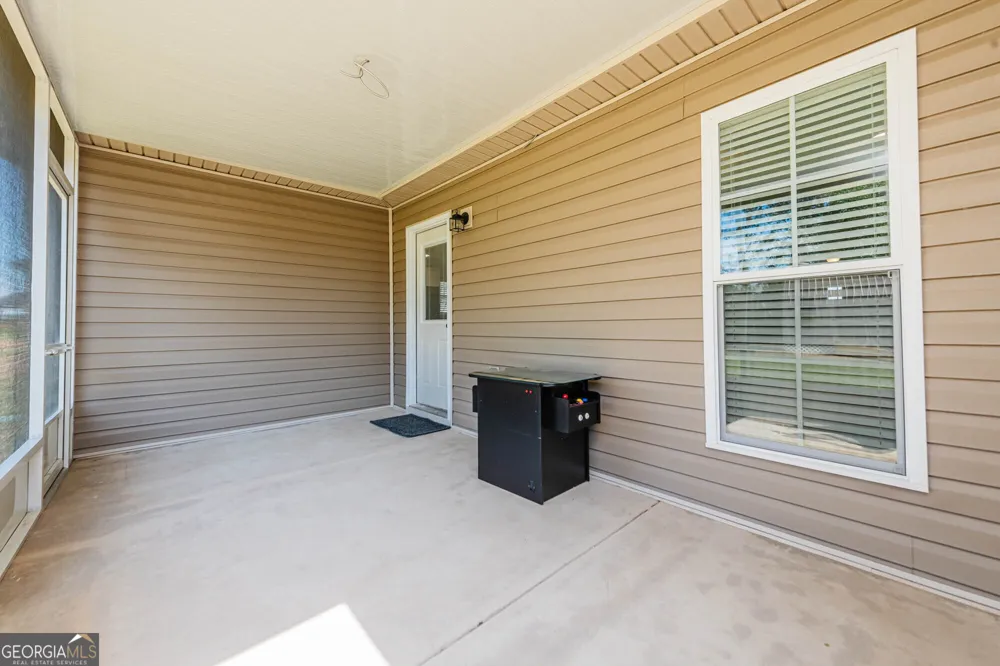 65 Cole DR Hawkinsville, GA 31036