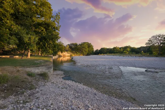 370 JOHNNY SEIBERT LN Leakey, TX 78873
