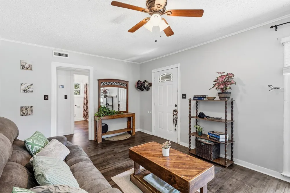 3601 Primrose Avenue Fort Worth, TX 76111