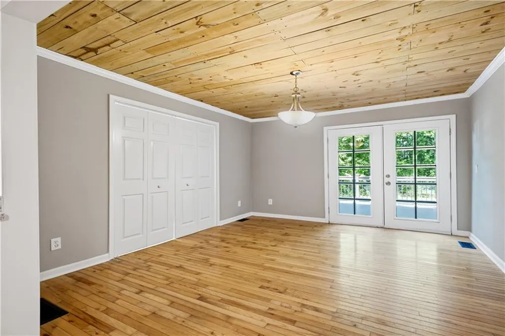 467 Sanders Street Clarkesville, GA 30523