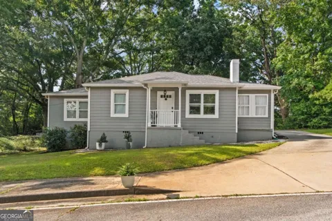 3465 Woodlawn CIR