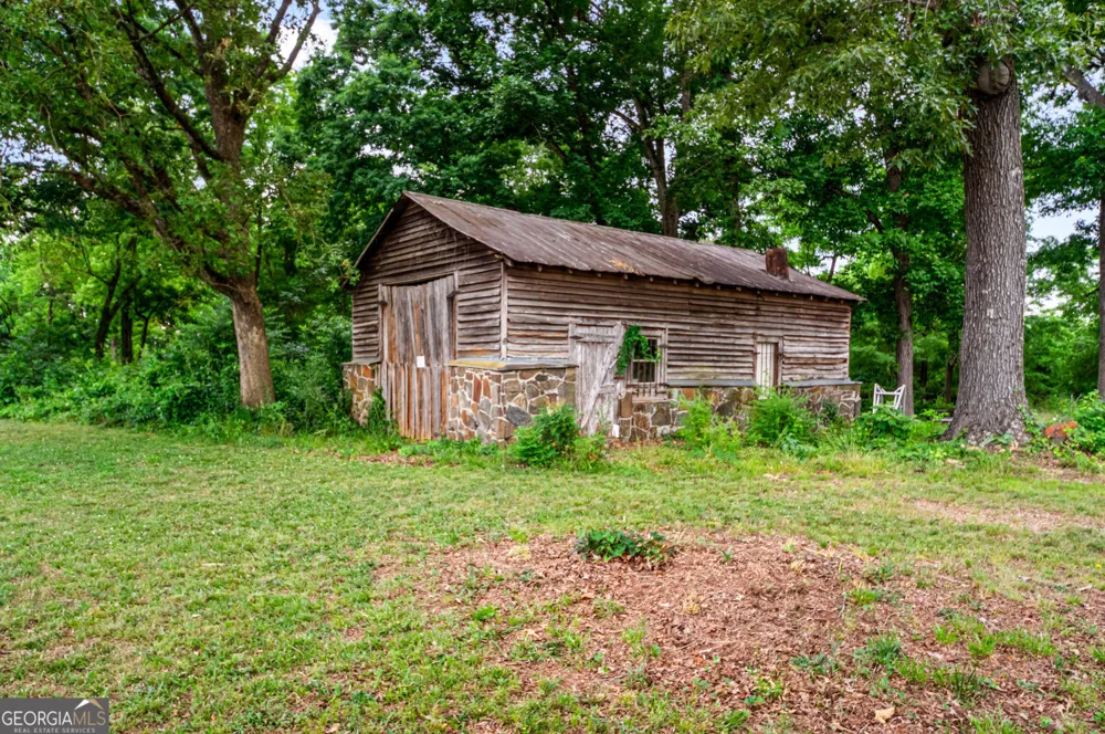 451 Toms Creek RD Martin, GA 30557