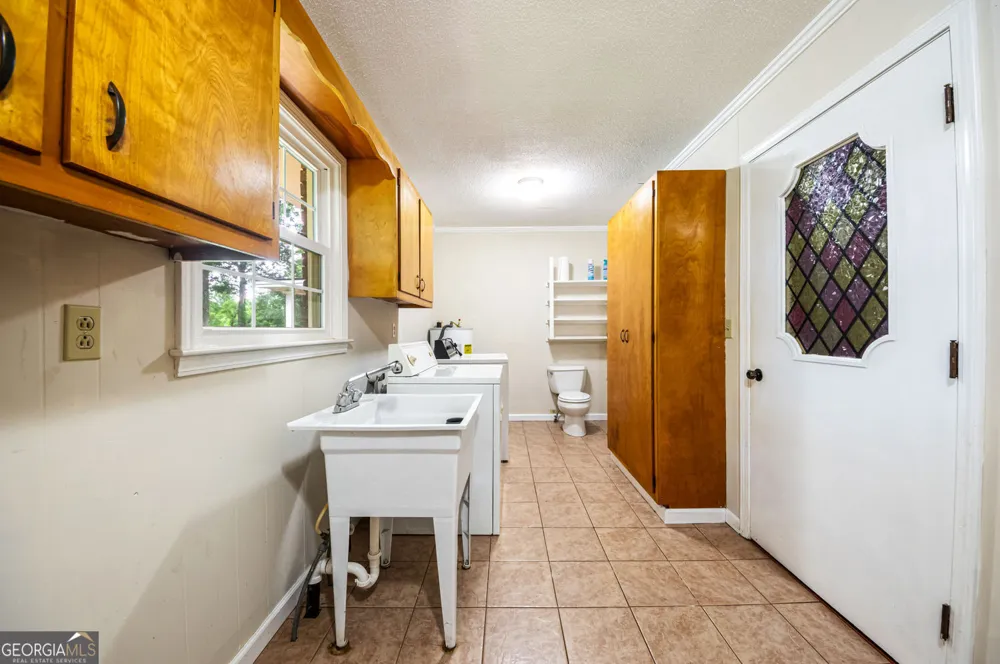451 Toms Creek RD Martin, GA 30557