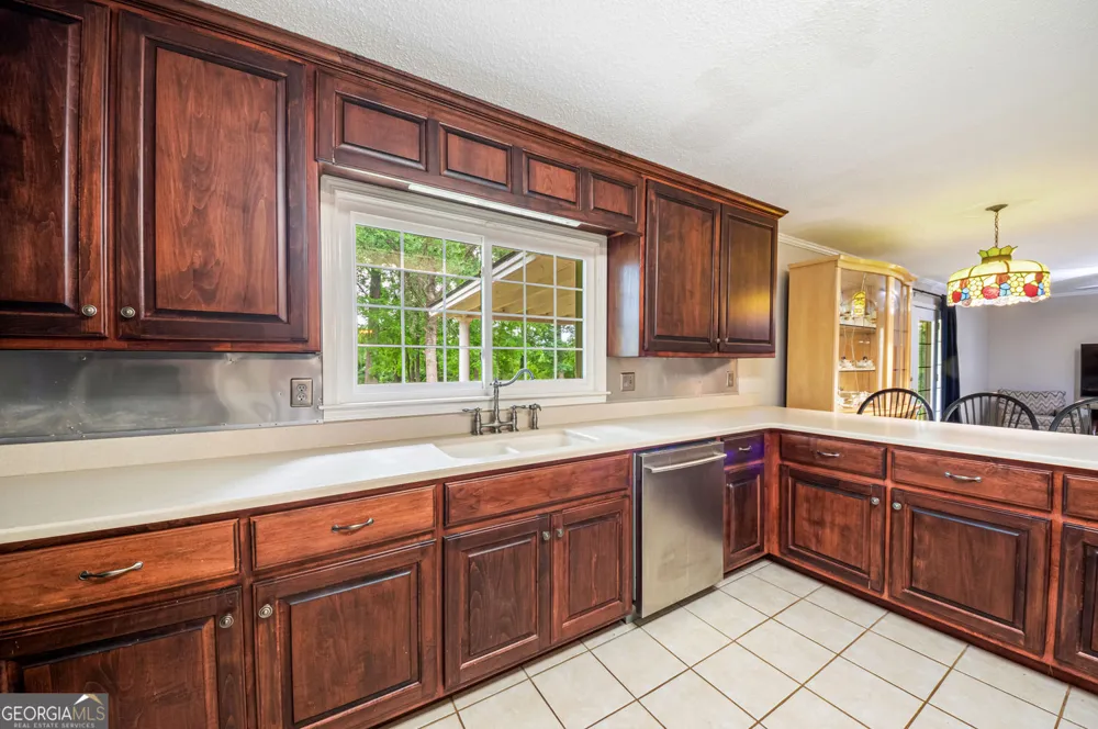 451 Toms Creek RD Martin, GA 30557